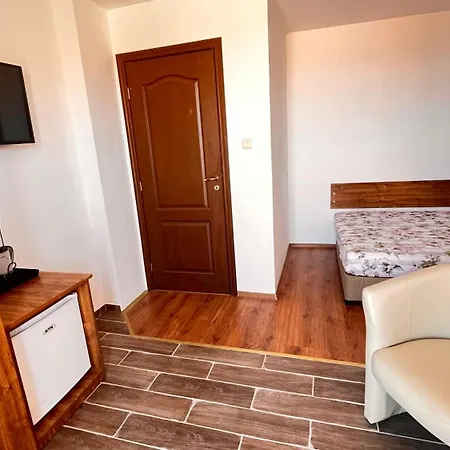 招待所 Stefi 索佐波尔